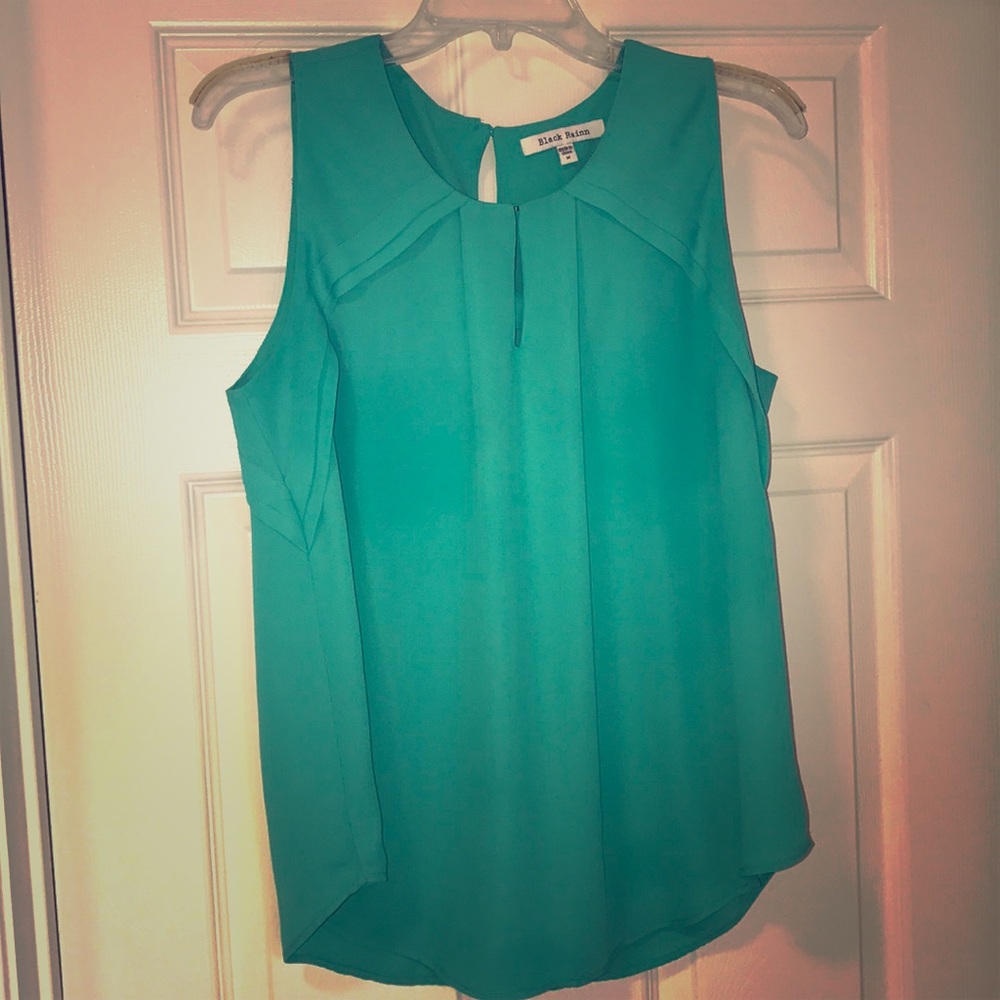 Women's green shell